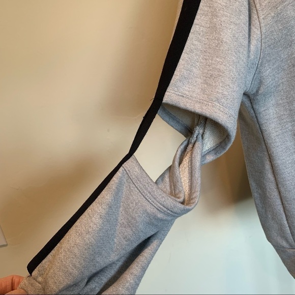 RO&BE sweatshirt size large - Picture 5 of 10